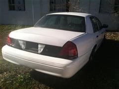 2008 Ford Crown Victoria 4 Door Car