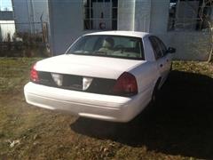 2007 Ford Crown Victoria 4 Door Car