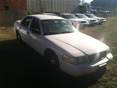 2008 Ford Crown Victoria 4 Door Car