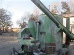 1993 John Deere 700 Grinder Mixer
